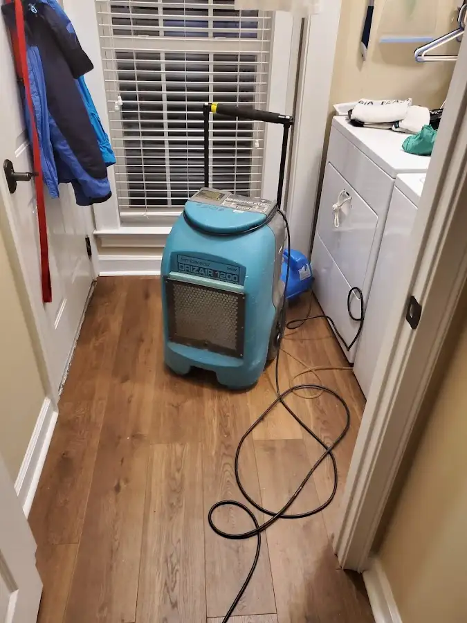 Commercial dehumidifier deployed for Flood Damage Cleanup in Mason